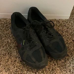 Nike sneakers black 7.5